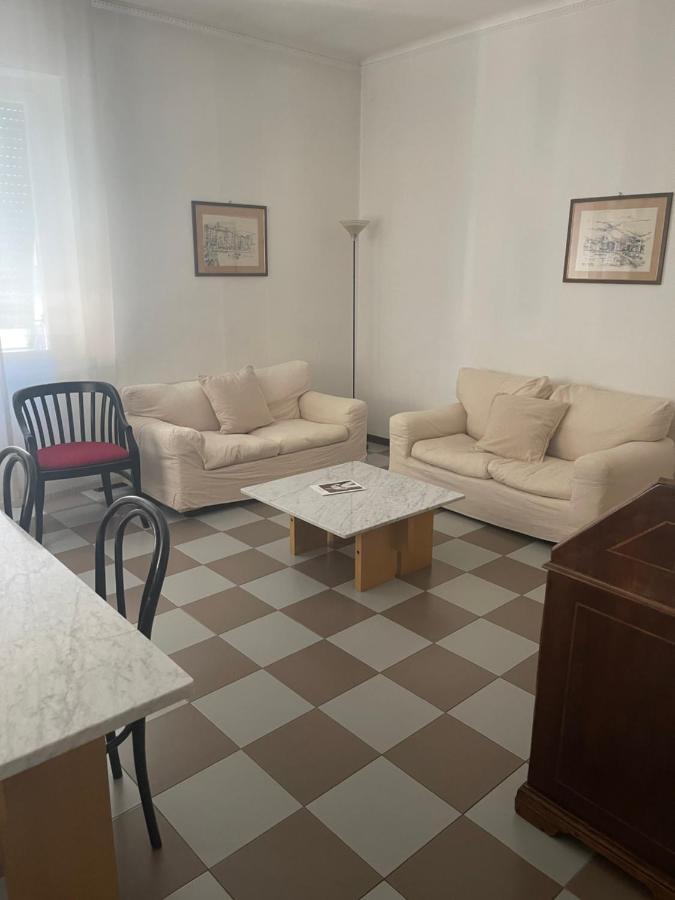 Central Home La Spezia Buitenkant foto